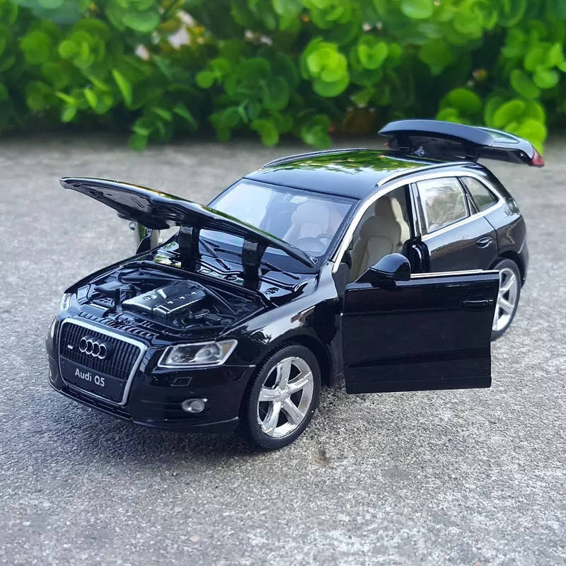 

Машинка Металлическая Audi Q5, Черный