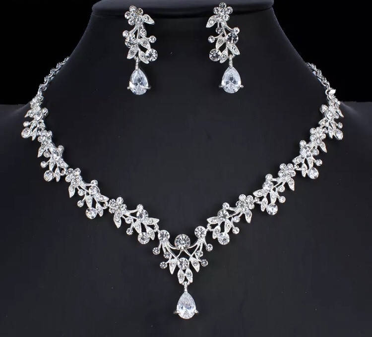 

Колье и серьги свадебная бижутерия набор ожерелье свадебное колье