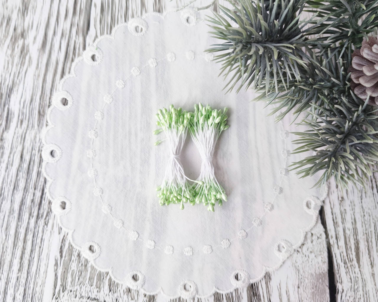 

Тычинки глянцевые салатовые 50 (100)шт