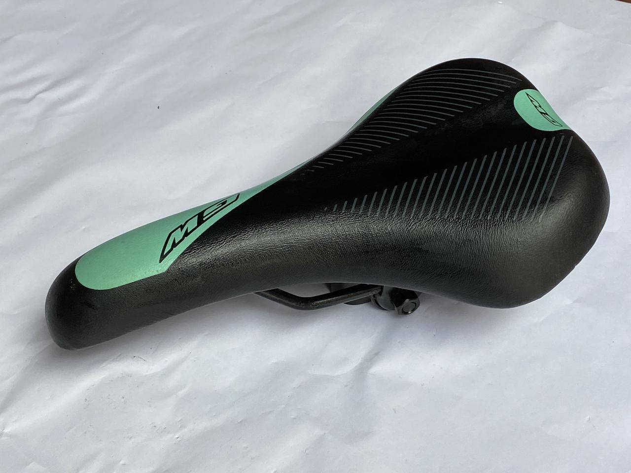 

Седло велосипедное дешевое спортивное