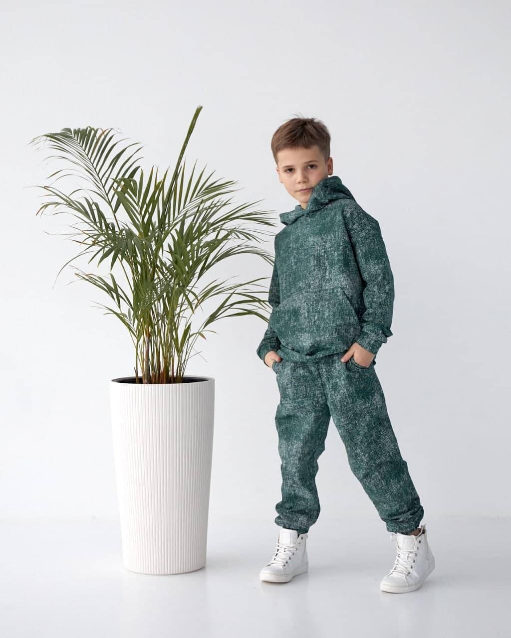 

Дитячий костюм на хлопчика зелений New Trend SKL90-356885