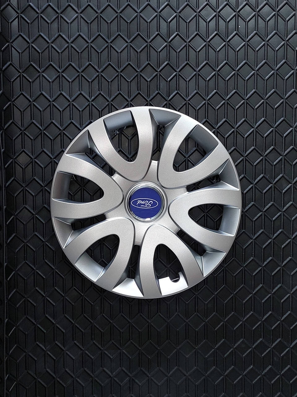 

Колпаки на колеса r15 на Ford / Форд SKS 330