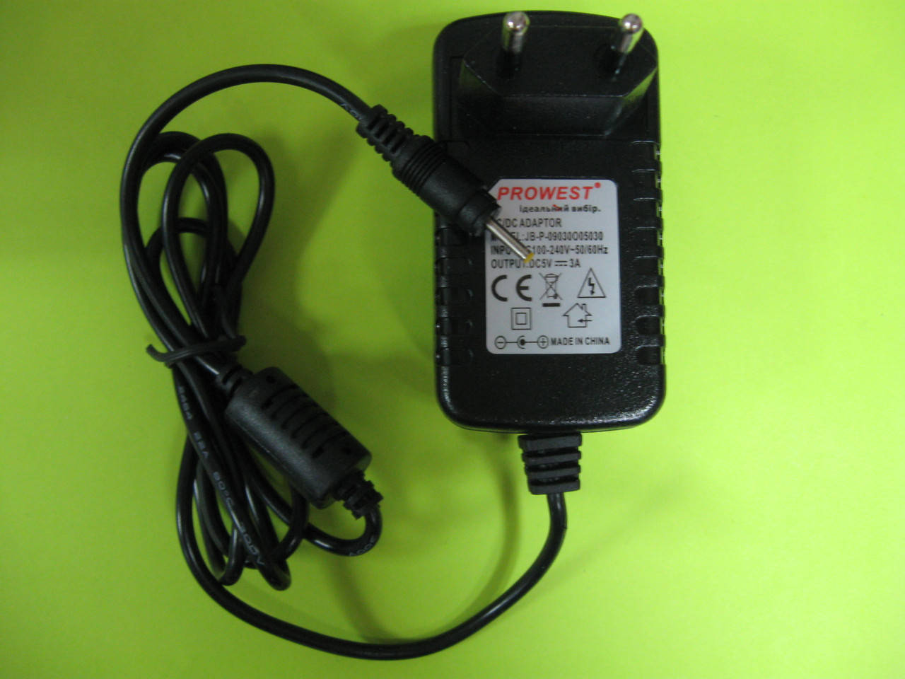 

Блок питания 5V 3A штекер 2.5-0.7mm, Черный