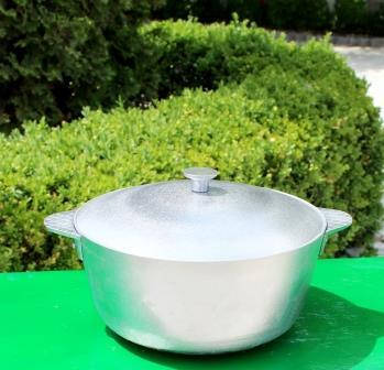 

Кастрюля 2,5л