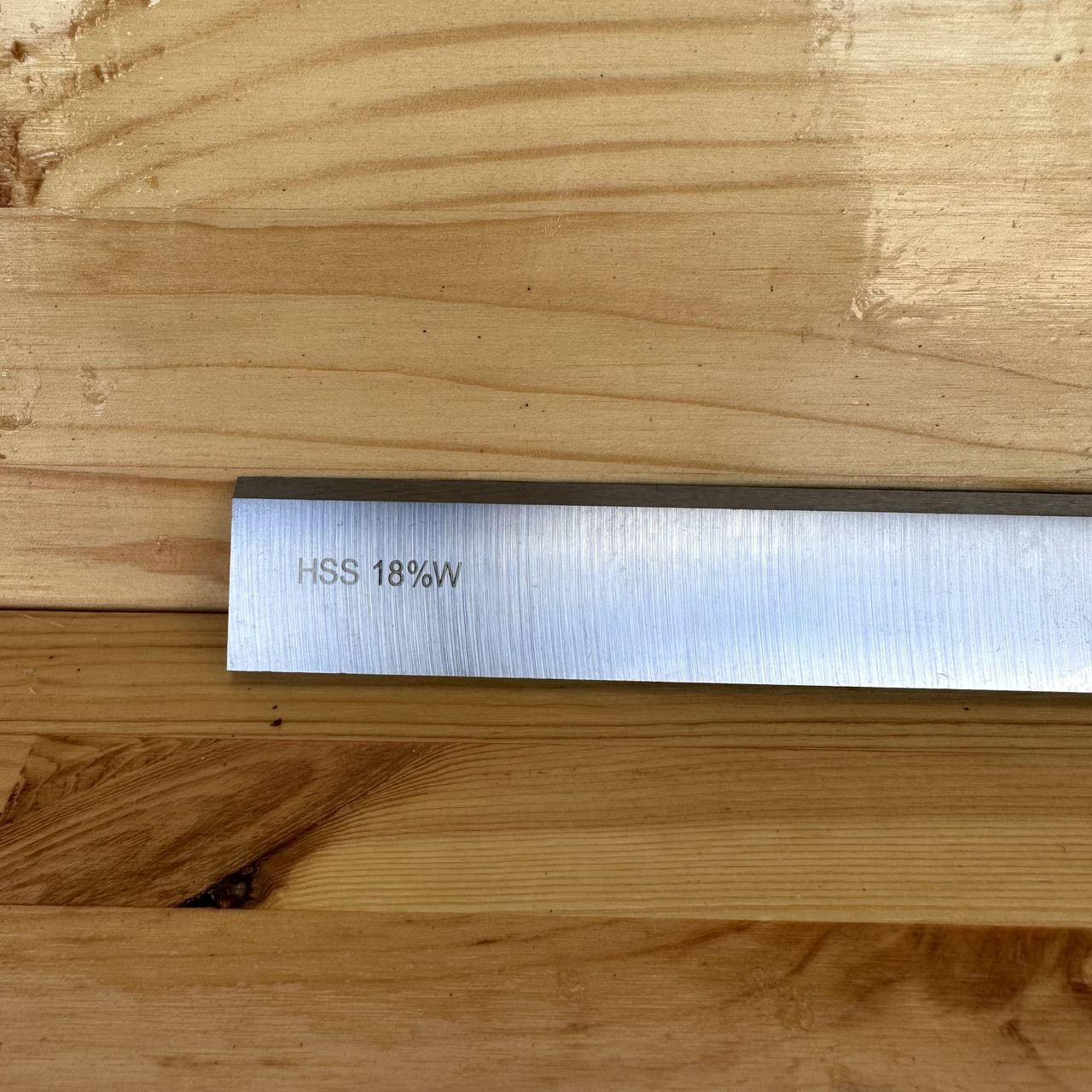 Ніж строгий Pilana 410x40x3 — HSS — 18% W