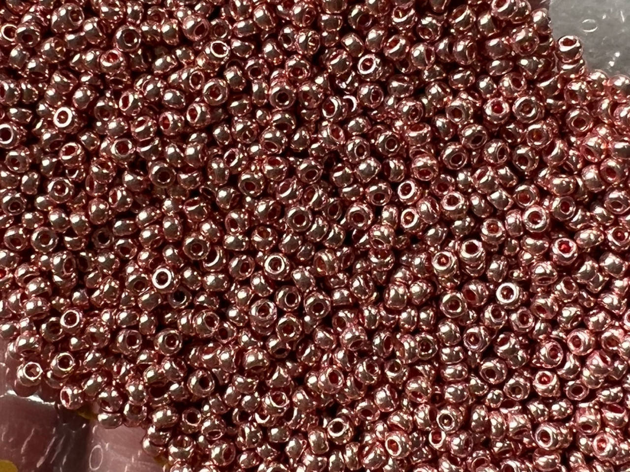 

Японський бісер Miyuki Круглий 11/0 5103 Duracoat Galvanized Rose Gold