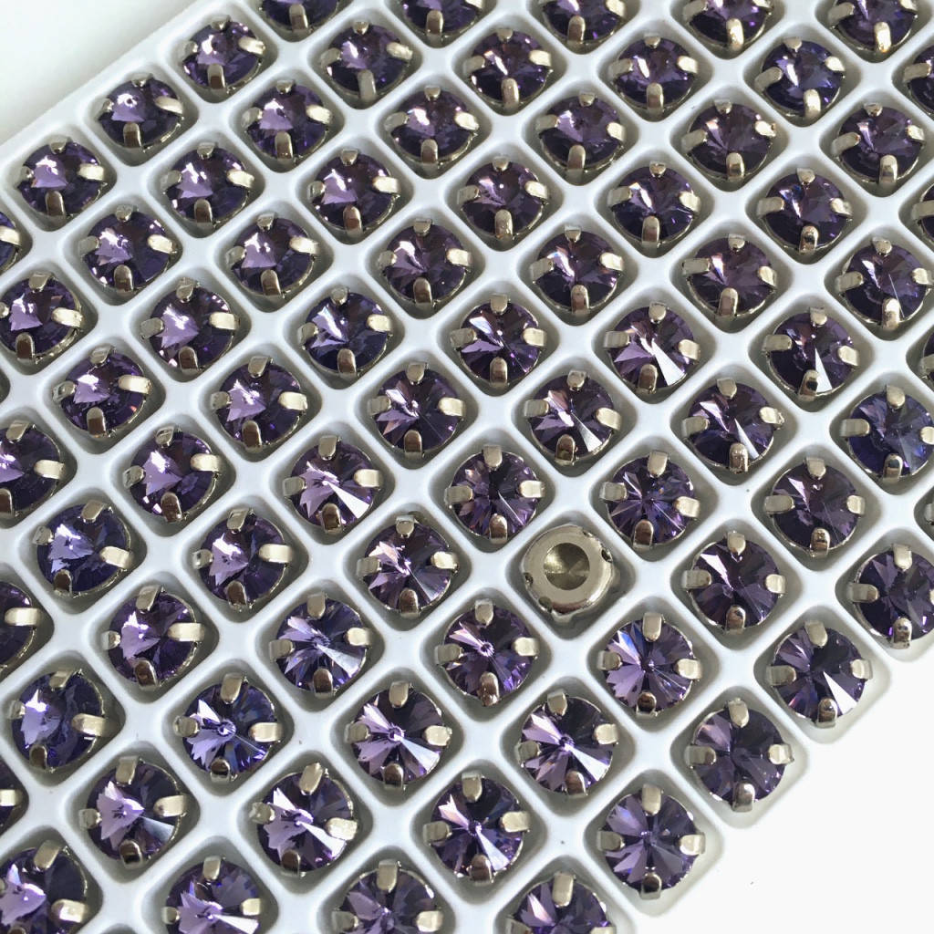 

Риволи 6 мм (LUX). Фиолетовый. Оправа (под серебро). Цена за 1 шт.