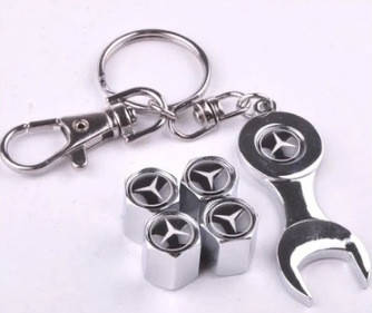 

Комплект из 4-х колпачков на ниппель с логотипом автомобиля MERCEDES + ключик в подарок!!! Цвет хром