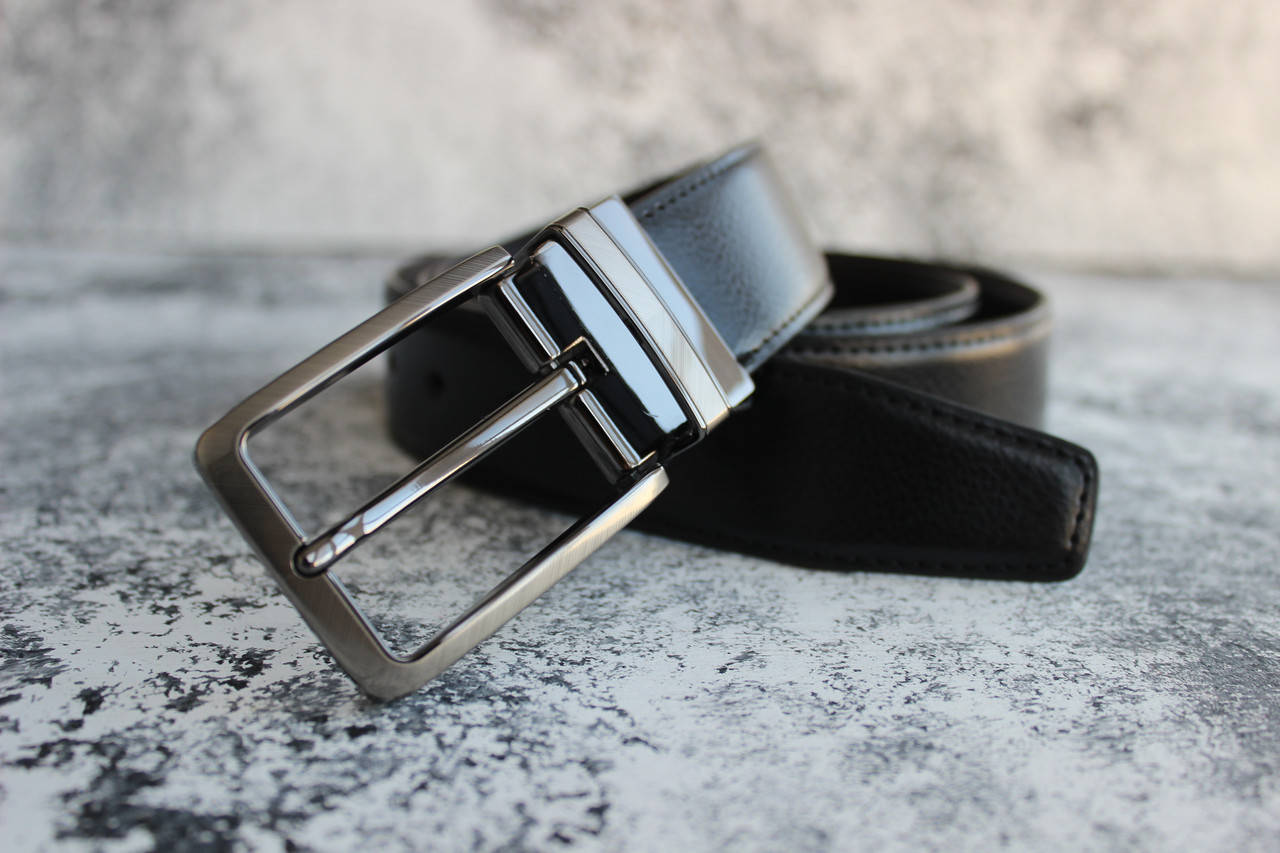 

Ремень двухсторонний мужской кожаный черно/коричневый