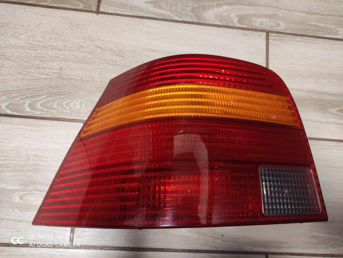 

Б/У Фонарь задний левый Volkswagen Golf 4/ Фольцваген Гольф 4 , 1J6 945 095 Q