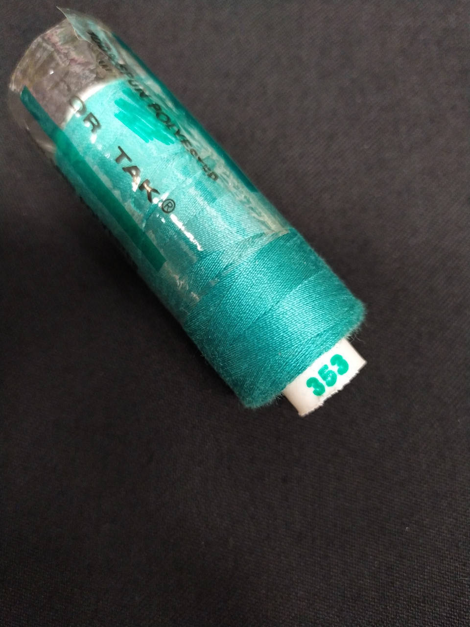 

Нитки Dor Tak 353