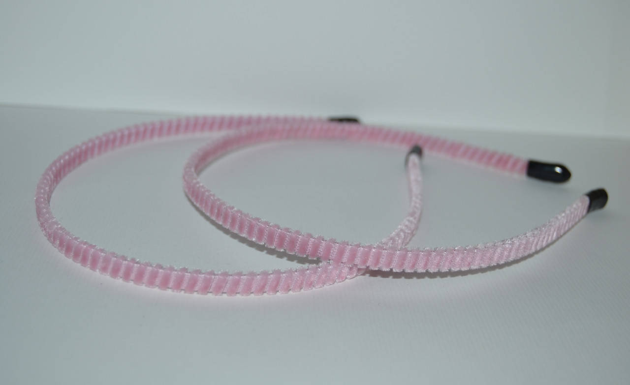 

Ободок 0,8см велюр-рубчик, колір- ніжно рожевий