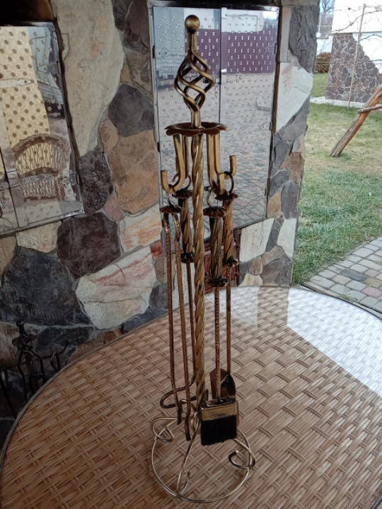 

Набор для камина кованый №5 (витая труба), Золотистый