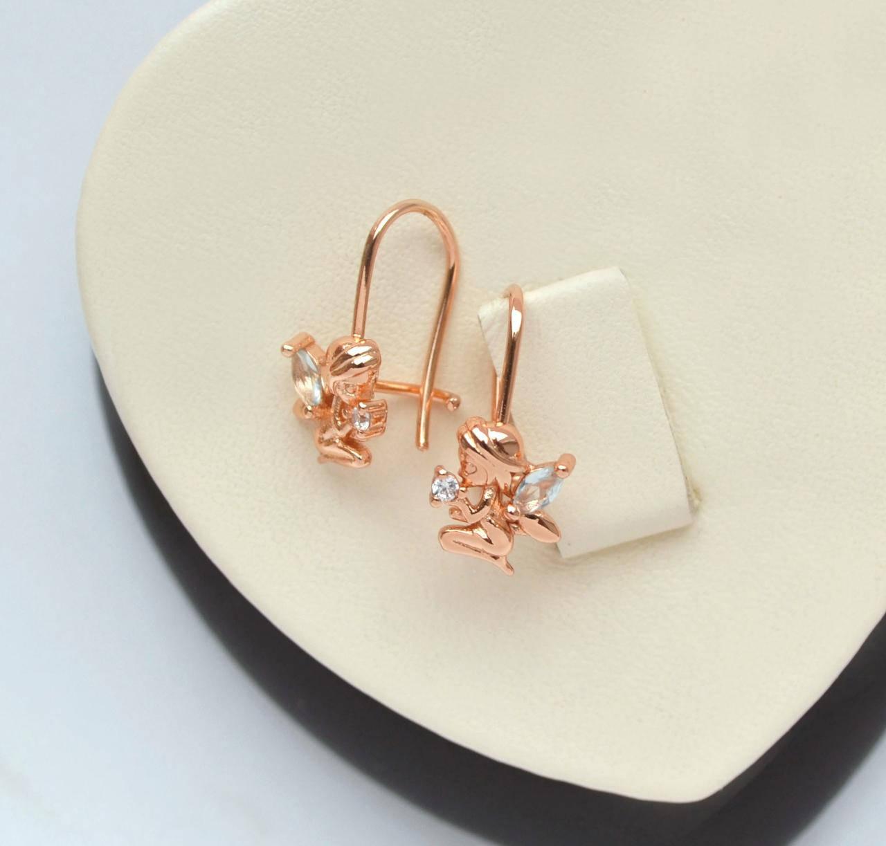 

Позолоченные серьги Эльфы с голубыми цирконами.