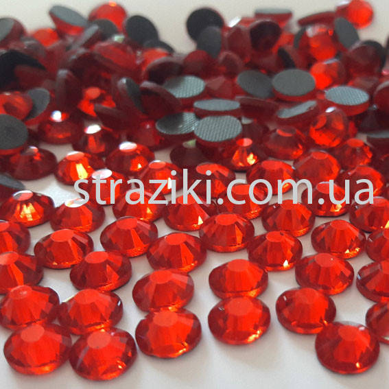 

Lt.Siam (красный) ss10 1440шт/уп