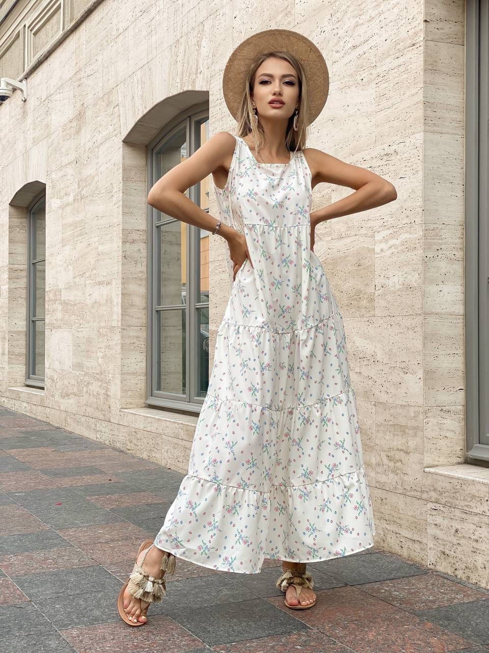 

Молочный летний сарафан из шелкового софта с принтом