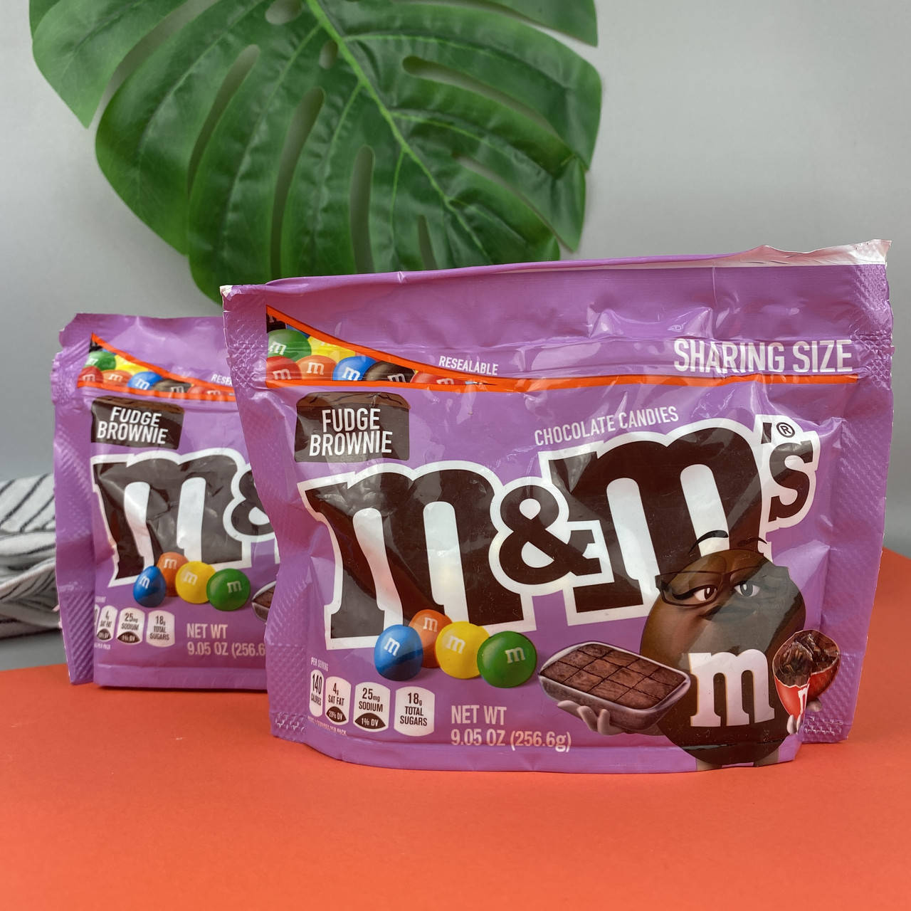

Цветное драже с карамельным брауни ммс к M&M'S Fudge Brownie 269.3 г