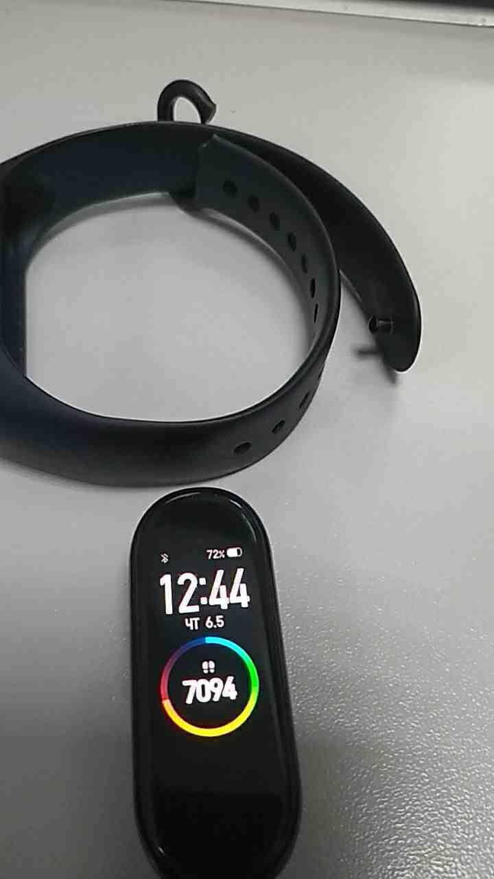 

Смарт-часы браслет Б/У Xiaomi Mi Smart Band 4