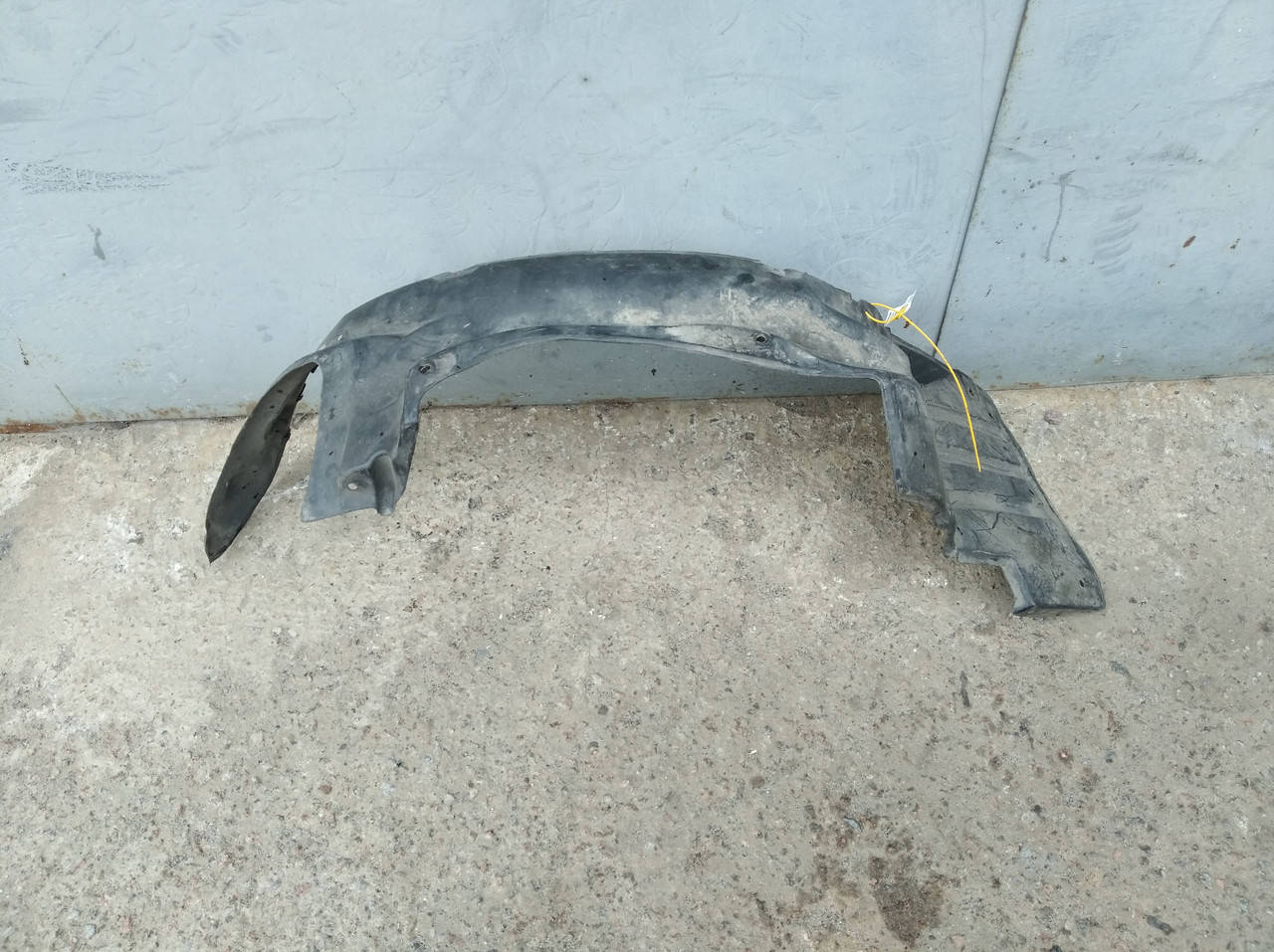 

Подкрылок передний левый MB698627 (34738170) Sigma Mitsubishi