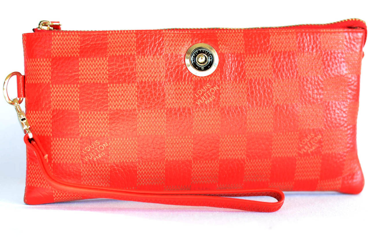 

Louis Vuitton 1872 косметичка