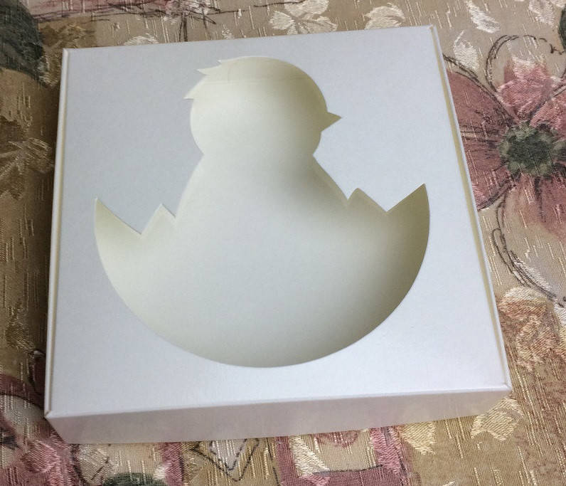 

Коробка для пряников Молочная с окном Цыпленок 150*150*30 - (Пасха)