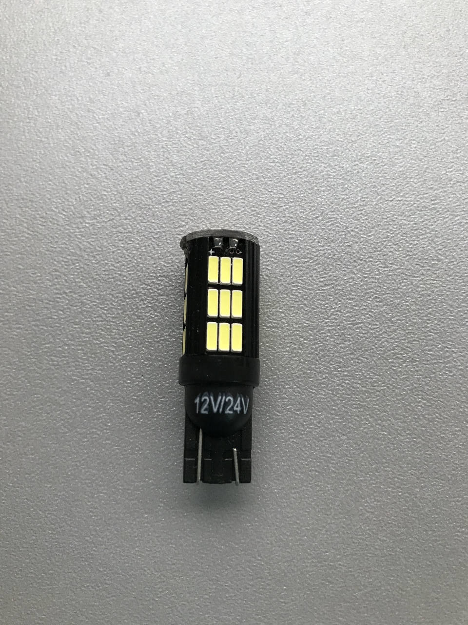 

Светодиодная лампа T10(W5W) обманка 42 smd 12-24v