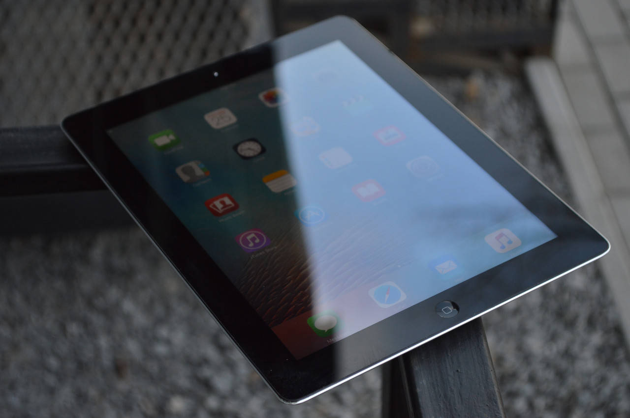 

Планшет Б/У Apple iPad 2 64GB A1395 WiFi Оригинал с гарантией, Белый