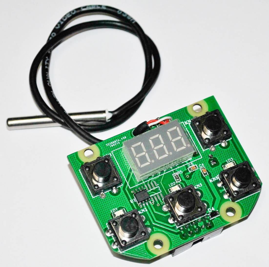 

Терморегулятор TRW3004 (12V) (индикатор 0,4")