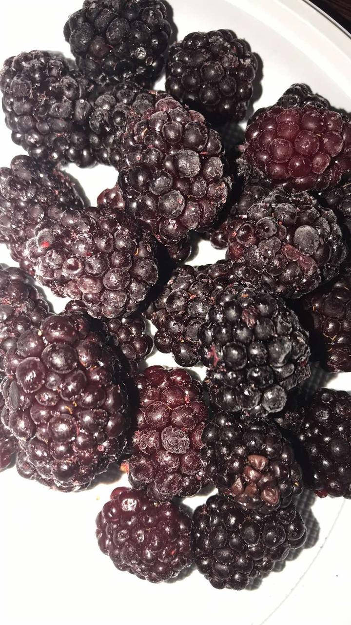 

Свіжозаморожена ожина