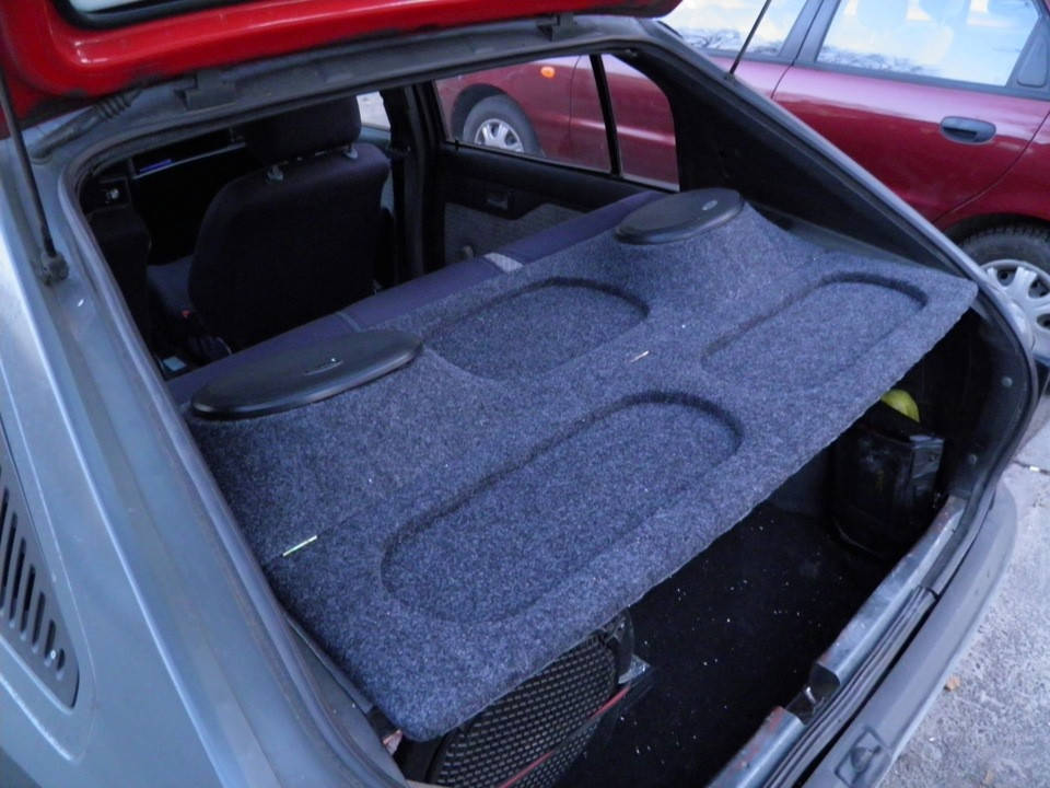 

Задняя полка Opel Kadett E (Опель Кадет Е)