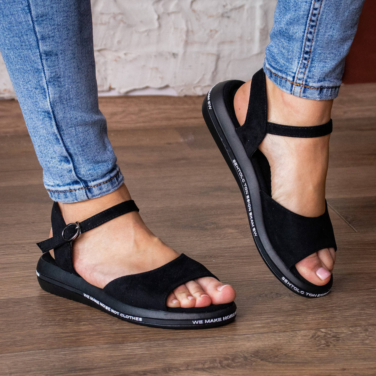 

Женские босоножки Fashion Edith 2969 36 размер 23,5 см Черный