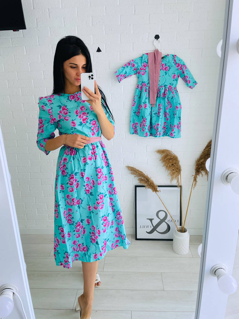 

Комплект платьев для мамы и дочки Family look
