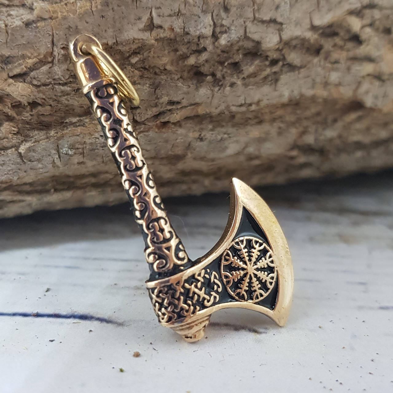 

Секира со Шлемом ужаса кулон подвес оберег амулет