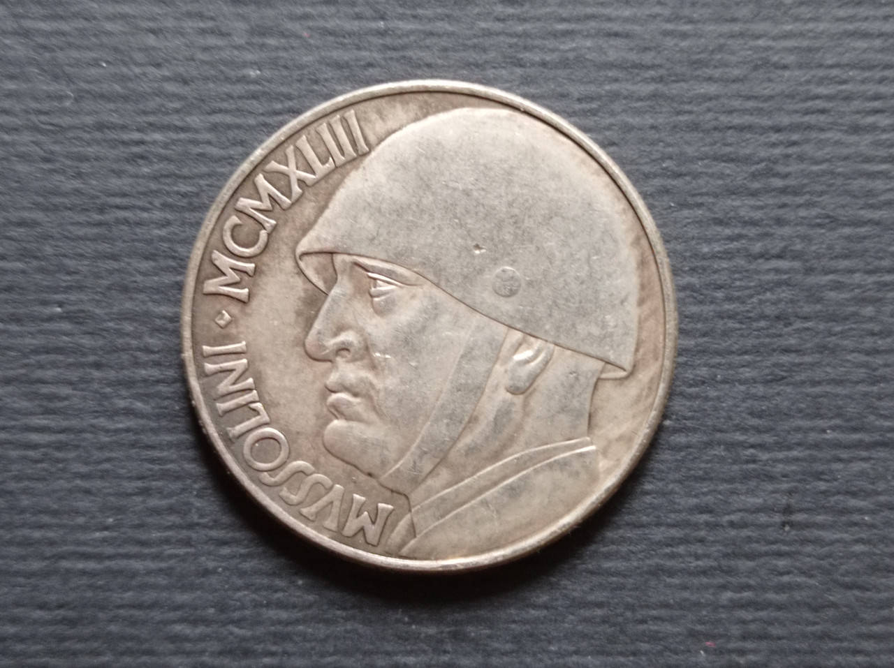

Монета 20 лир Италия (1943г,Бенито Муссолини)