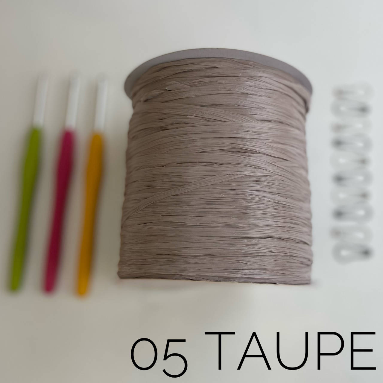 

05 TAUPE