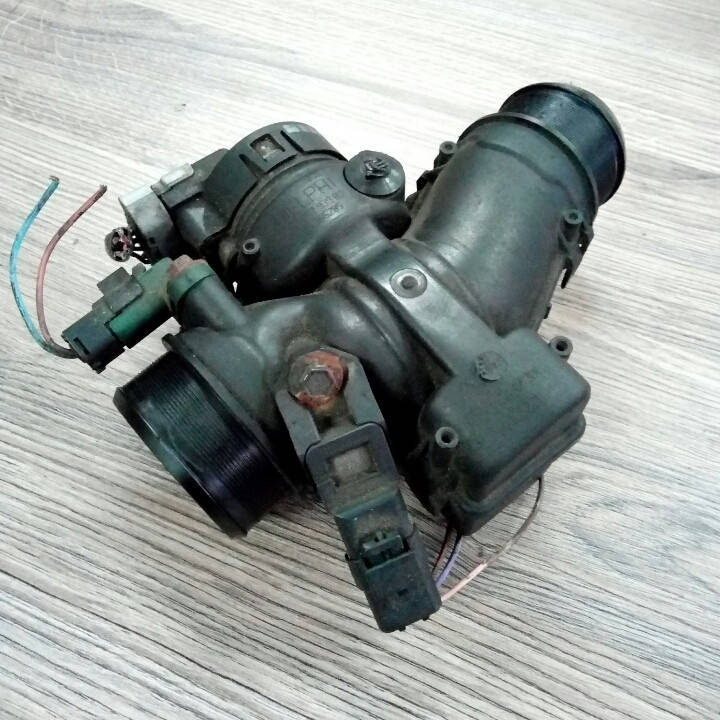 

Дросельная заслонка Citroen C3 C4 C5 Xsara Picasso Peugeot 206 207 307 1.6HDI 9658793980 25365285