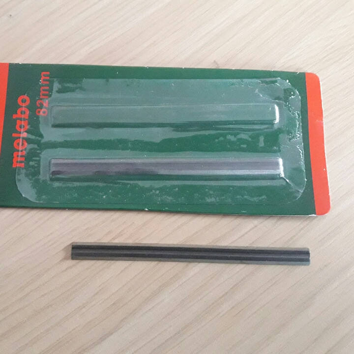 

Нож эл. рубанка (82мм)