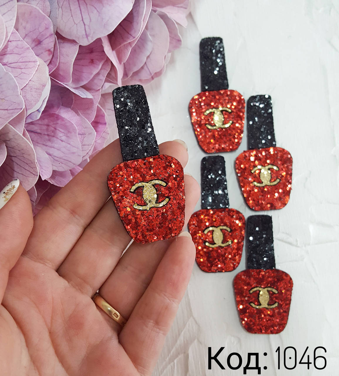 

Лак Шанель ЧЕРВОНИЙ , 5.8*3см (Не СКЛЕЄНІ)