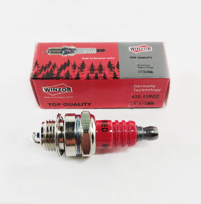 

Свеча зажигания бензопилы красный цоколь