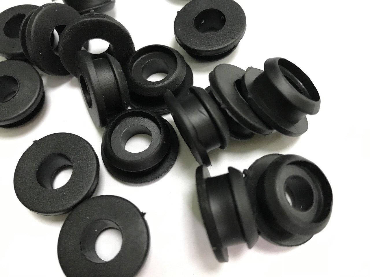 

Уплотнительная резинка 16мм