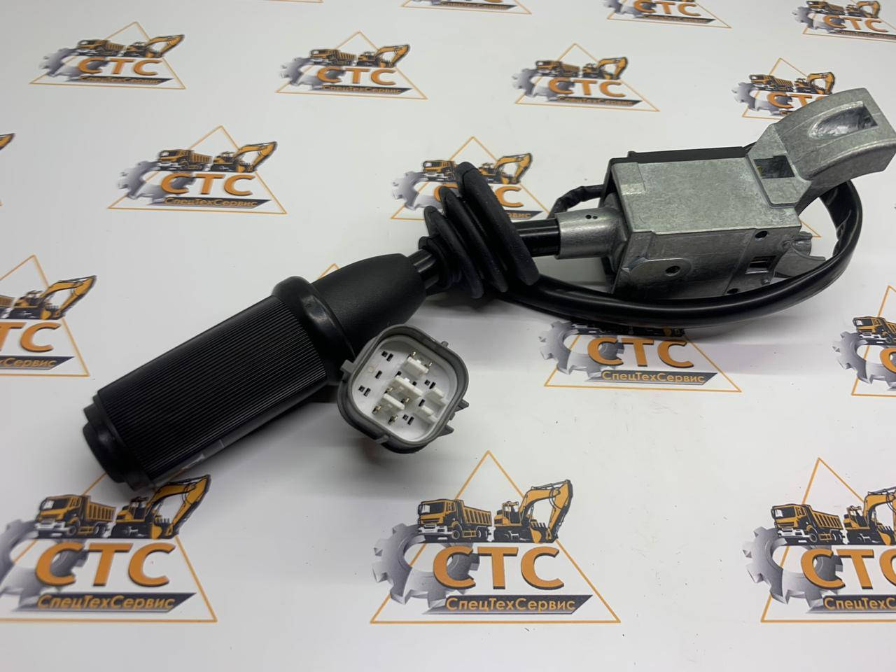 

Ручка (рэверс) переключения на JCB 3CX, 4CX номер : 701/80296