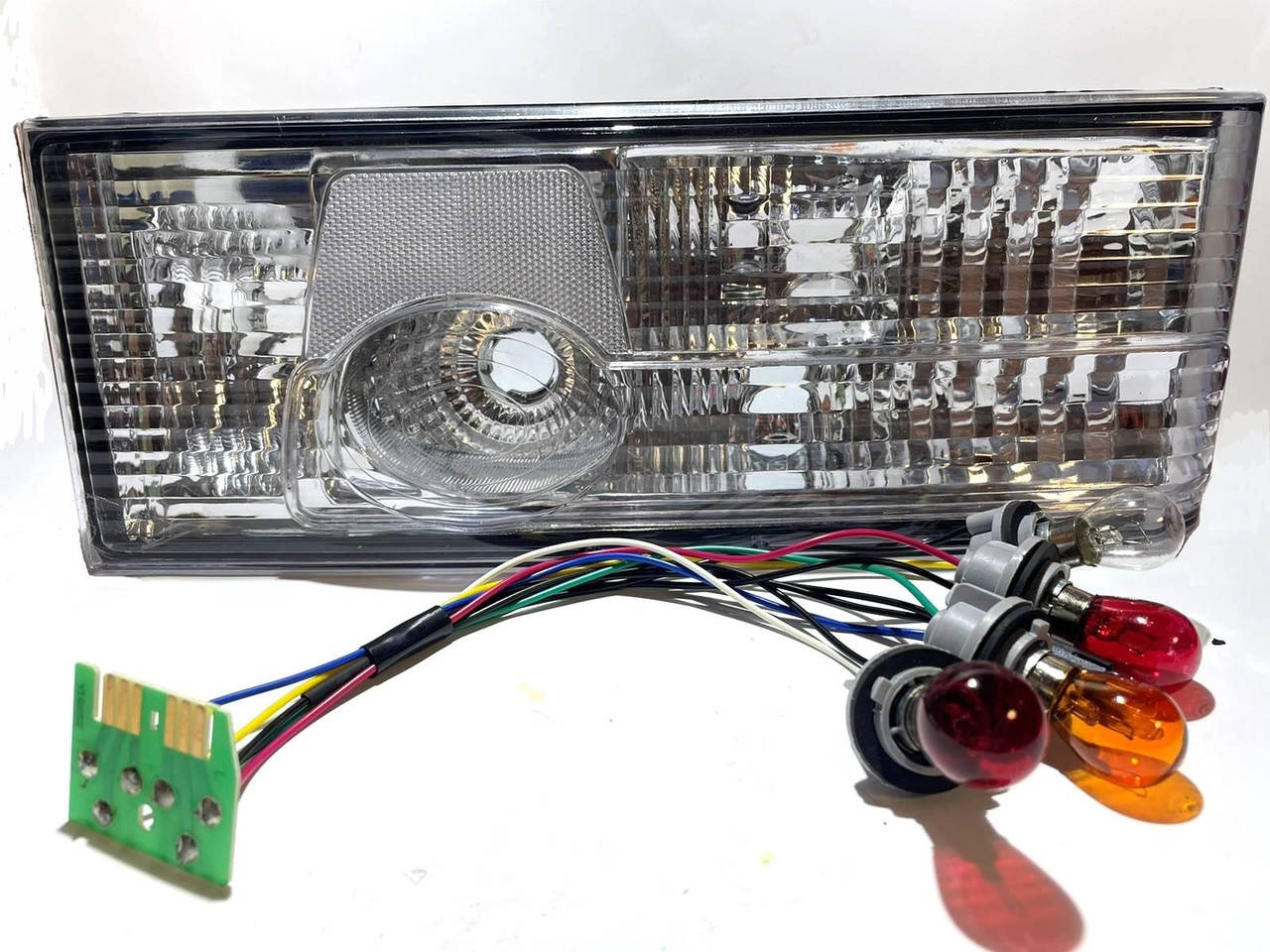 

Фонари задние ВАЗ-2108, 2109, 21099 ТЮННИГ WHITE белые 2шт