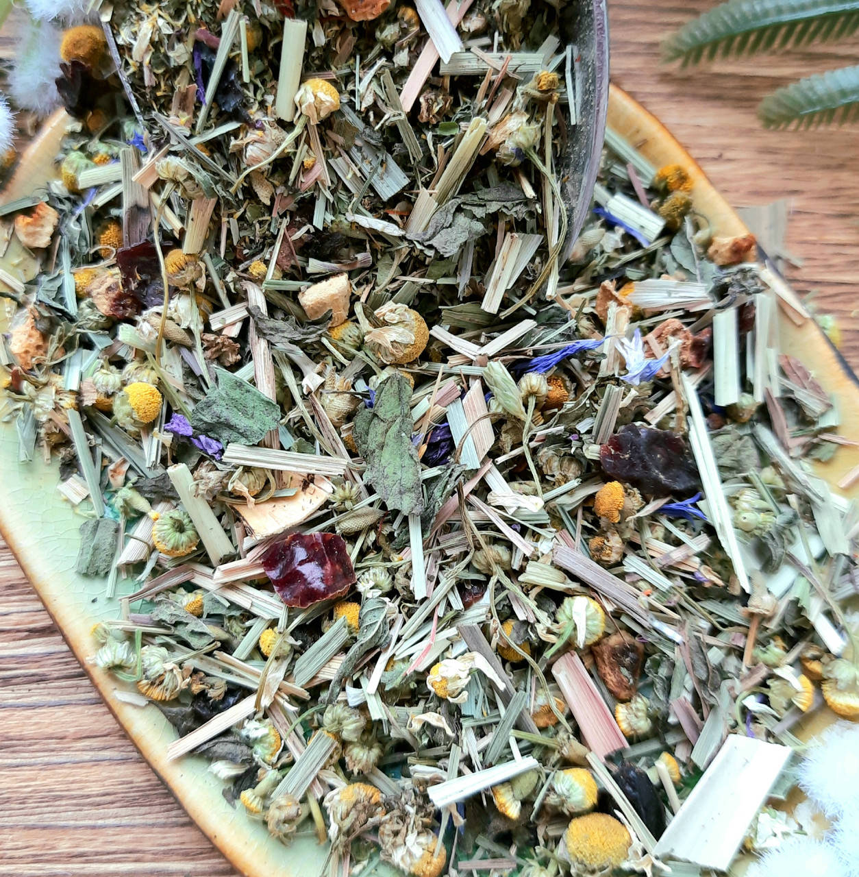 

Чай Альпийская мята с ягодами и ромашкой