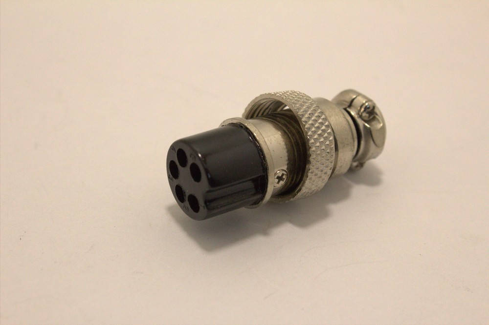 

Разъём цилиндрический GX16-5 гнездовой, монтаж на кабель