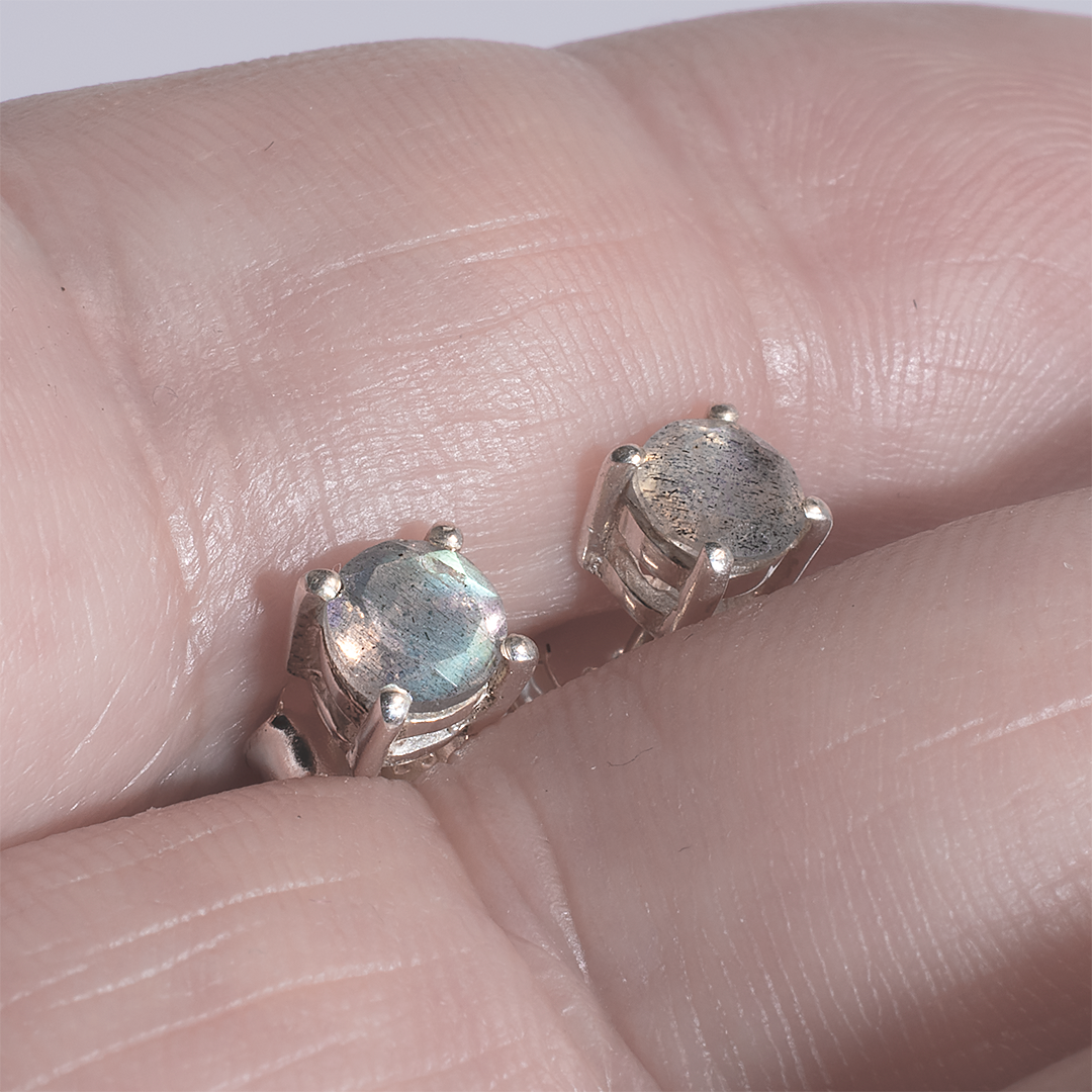 

Серебряные серьги с лабрадором, 560СРЛ
