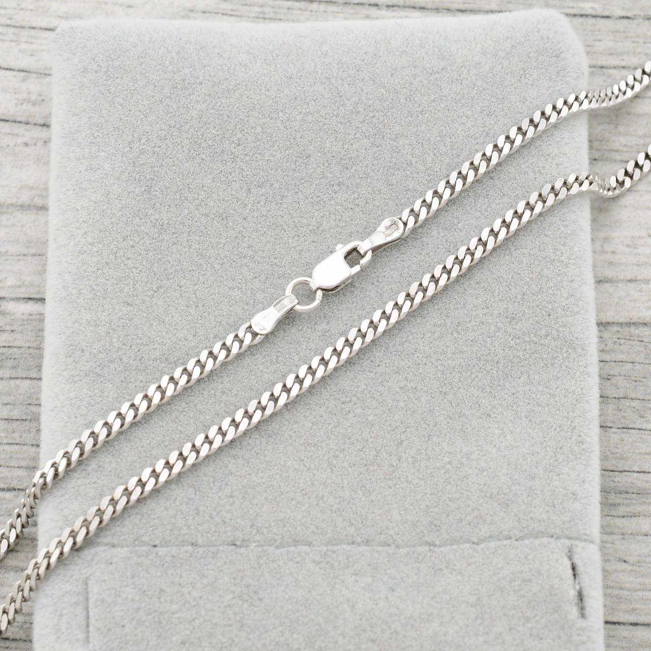 

Серебряная цепочка родированная Панцирная ширина 2.5 мм длина 45