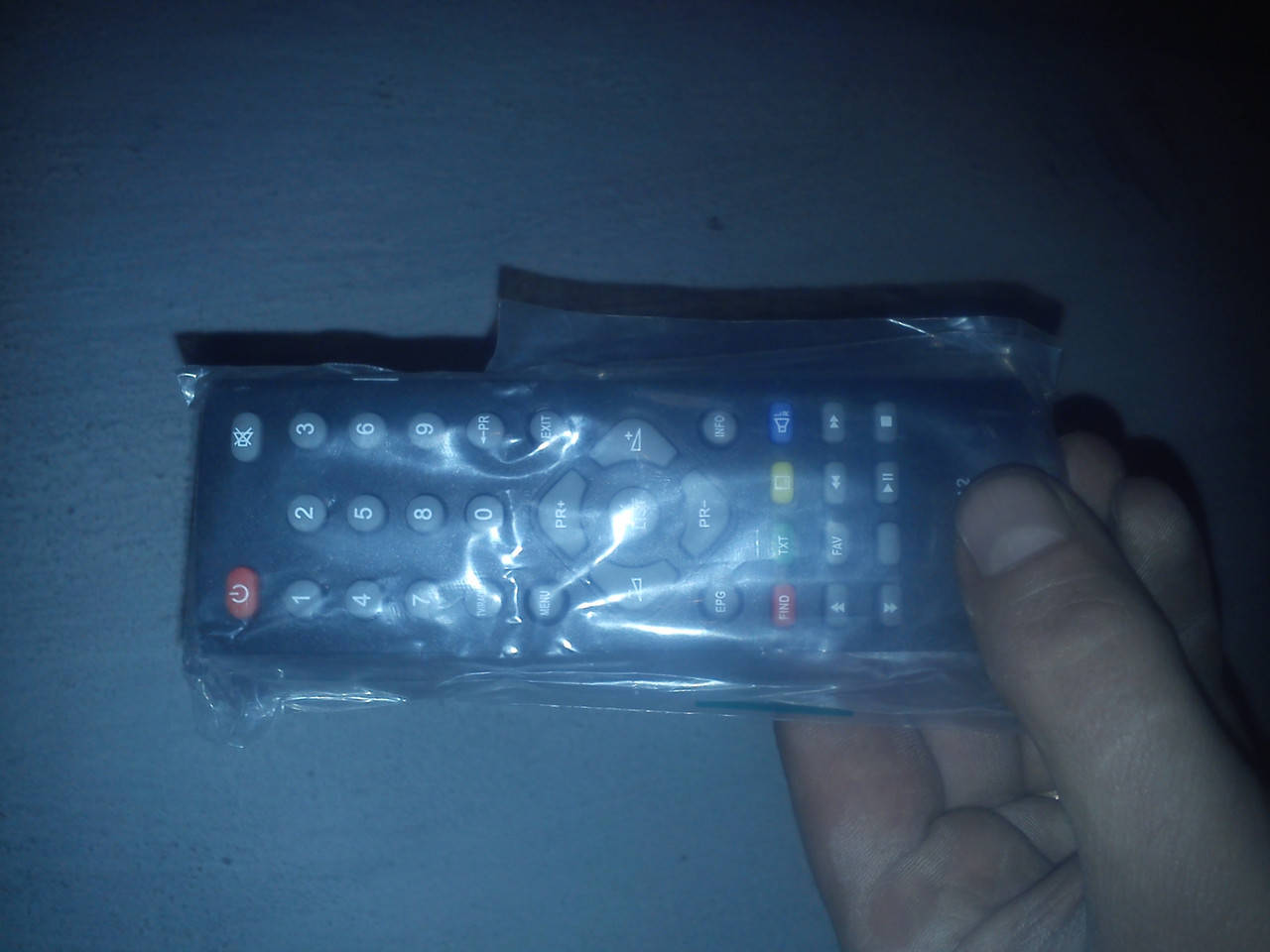 

Пульт к эфирному DVB-T2 тюнеру Trimax TR-2012HD T2