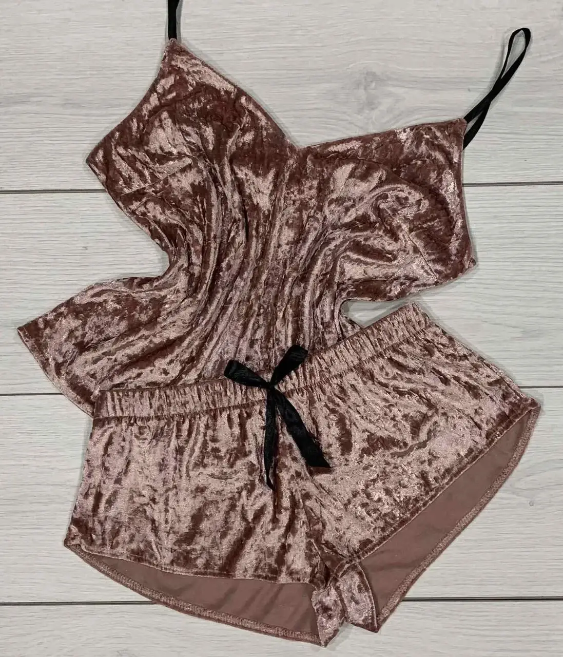 

Бархатная / велюровая женская пижама без кружева - маечка и шортики