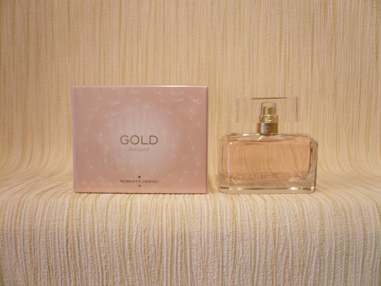 

Roberto Verino - Gold Bouquet (2010) - Парфюмированная вода 30 мл - Редкий аромат, снят с производства