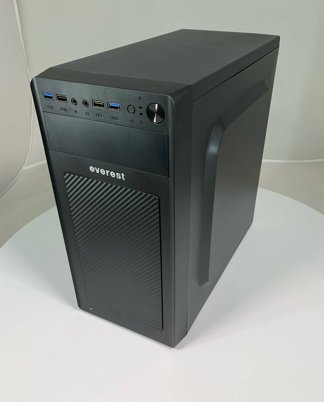 

Корпус Mini Tower Everest® 6116, 2xUSB3.0, 2xUSB2.0, ATX400W (E6116-400)